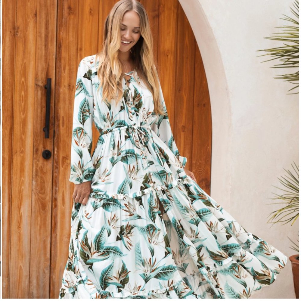 DressBarn - White Island Bohemian Ruffled Maxi Dress - Small
